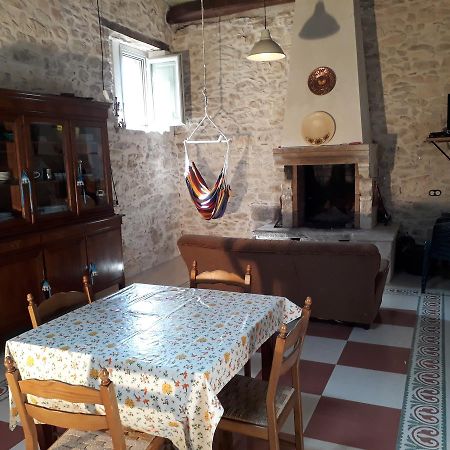 Poesia D'Abruzzo Villa Caramanico Terme Buitenkant foto