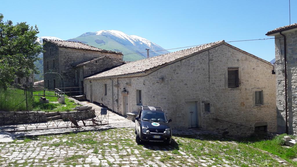 Poesia D'Abruzzo Villa Caramanico Terme Buitenkant foto