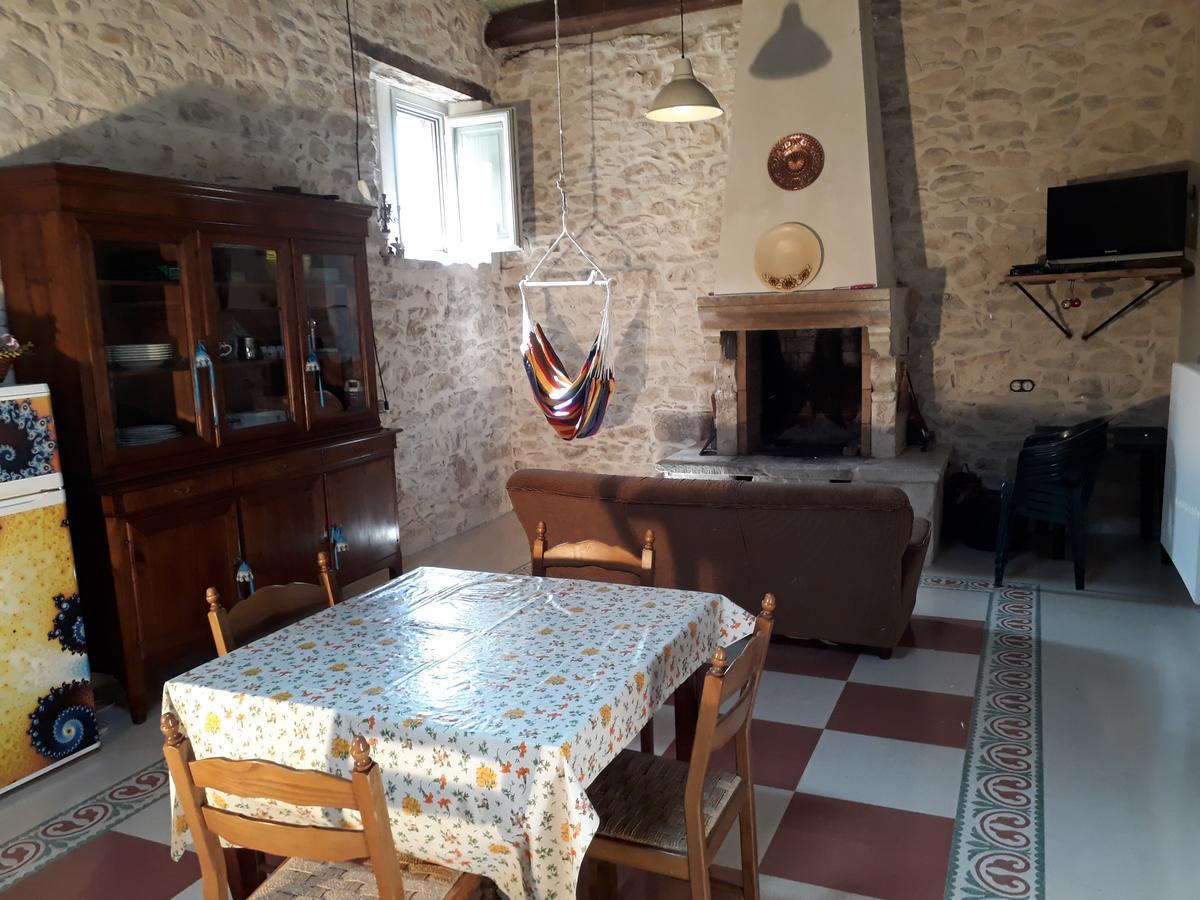 Poesia D'Abruzzo Villa Caramanico Terme Buitenkant foto